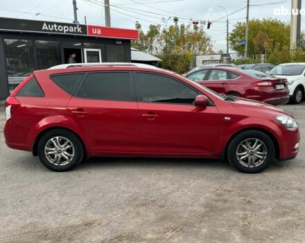 Красный Киа Сид, объемом двигателя 1.6 л и пробегом 267 тыс. км за 6890 $, фото 4 на Automoto.ua