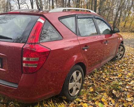 Кіа Сід 2009 у Ромнах на Automoto.ua Червоний Кіа Сід, об'ємом двигуна 1.4 л та пробігом 231 тис. км за 5500 $, фото 4 на Automoto.ua