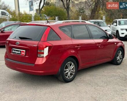 Красный Киа Сид, объемом двигателя 1.6 л и пробегом 267 тыс. км за 6890 $, фото 5 на Automoto.ua