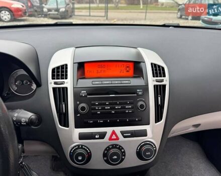 Червоний Кіа Сід, об'ємом двигуна 0 л та пробігом 108 тис. км за 5900 $, фото 28 на Automoto.ua