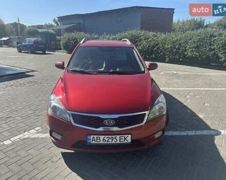 Красный Киа Сид, объемом двигателя 1.58 л и пробегом 265 тыс. км за 6200 $, фото 2 на Automoto.ua