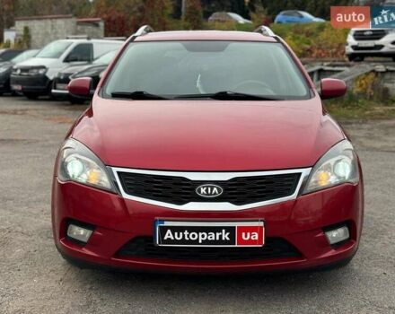 Красный Киа Сид, объемом двигателя 1.6 л и пробегом 267 тыс. км за 6890 $, фото 1 на Automoto.ua