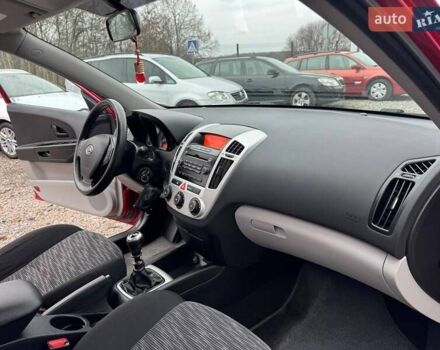 Червоний Кіа Сід, об'ємом двигуна 0 л та пробігом 108 тис. км за 5900 $, фото 27 на Automoto.ua