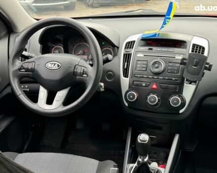 Красный Киа Сид, объемом двигателя 1.6 л и пробегом 267 тыс. км за 6890 $, фото 23 на Automoto.ua