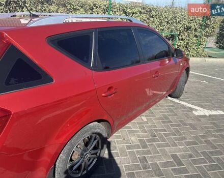 Красный Киа Сид, объемом двигателя 1.58 л и пробегом 265 тыс. км за 6200 $, фото 4 на Automoto.ua