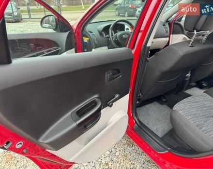 Червоний Кіа Сід, об'ємом двигуна 0 л та пробігом 108 тис. км за 5900 $, фото 60 на Automoto.ua