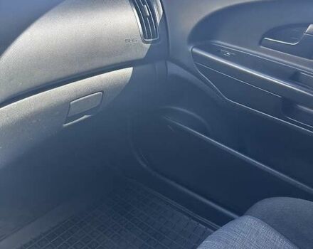 Красный Киа Сид, объемом двигателя 1.58 л и пробегом 265 тыс. км за 6200 $, фото 9 на Automoto.ua