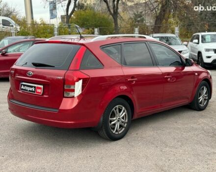 Красный Киа Сид, объемом двигателя 1.6 л и пробегом 267 тыс. км за 6890 $, фото 5 на Automoto.ua