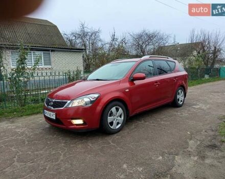 Красный Киа Сид, объемом двигателя 1.59 л и пробегом 308 тыс. км за 7200 $, фото 2 на Automoto.ua