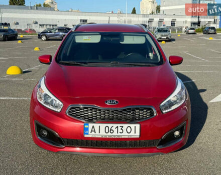 Червоний Кіа Сід, об'ємом двигуна 1.58 л та пробігом 254 тис. км за 10500 $, фото 1 на Automoto.ua