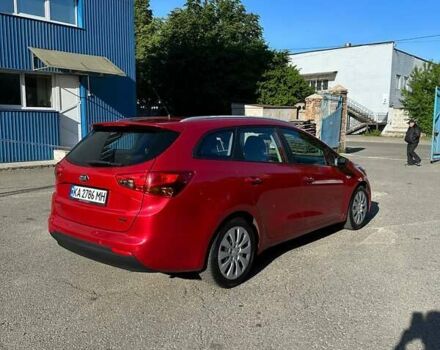 Киа Сид 2017 в Киеве на Automoto.ua Красный Киа Сид, объемом двигателя 1.58 л и пробегом 273 тыс. км за 8000 $, фото 2 на Automoto.ua