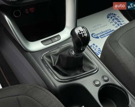 Красный Киа Сид, объемом двигателя 1.58 л и пробегом 254 тыс. км за 9800 $, фото 15 на Automoto.ua