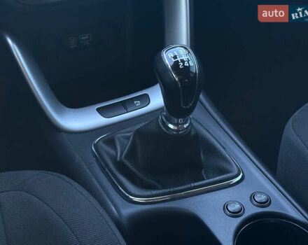 Червоний Кіа Сід, об'ємом двигуна 1.58 л та пробігом 254 тис. км за 10500 $, фото 10 на Automoto.ua