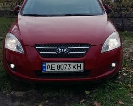 Кіа Сід 2006 у Павлограде на Automoto.ua Червоний Кіа Сід, об'ємом двигуна 1.6 л та пробігом 2 тис. км за 4500 $, фото 1 на Automoto.ua