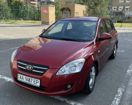 Красный Киа Сид, объемом двигателя 2 л и пробегом 378 тыс. км за 6000 $, фото 1 на Automoto.ua