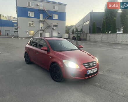 Красный Киа Сид, объемом двигателя 1.59 л и пробегом 180 тыс. км за 6500 $, фото 1 на Automoto.ua