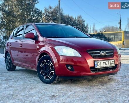 Червоний Кіа Сід, об'ємом двигуна 1.59 л та пробігом 238 тис. км за 5203 $, фото 1 на Automoto.ua