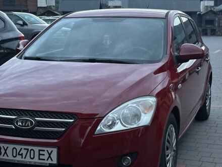 Киа Сид 2007 в Староконстантинов на Automoto.ua Красный Киа Сид, объемом двигателя 1.4 л и пробегом 234 тыс. км за 4999 $, фото 1 на Automoto.ua