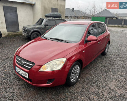 Красный Киа Сид, объемом двигателя 1.4 л и пробегом 269 тыс. км за 4550 $, фото 1 на Automoto.ua