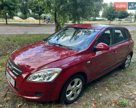 Красный Киа Сид, объемом двигателя 1.4 л и пробегом 191 тыс. км за 5400 $, фото 1 на Automoto.ua