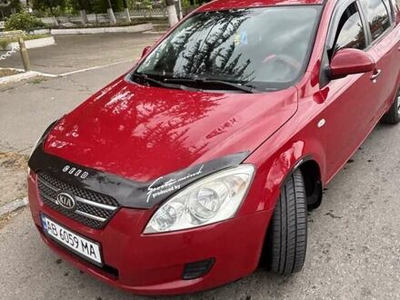 Кіа Сід 2007 у Ладижин на Automoto.ua Червоний Кіа Сід, об'ємом двигуна 1.58 л та пробігом 226 тис. км за 5200 $, фото 1 на Automoto.ua