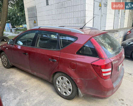 Красный Киа Сид, объемом двигателя 1.6 л и пробегом 207 тыс. км за 4500 $, фото 1 на Automoto.ua