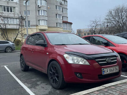 Красный Киа Сид, объемом двигателя 1.59 л и пробегом 303 тыс. км за 4100 $, фото 1 на Automoto.ua