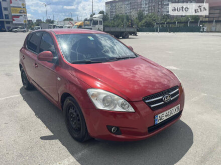 Кіа Сід 2008 у Дніпро (Дніпропетровську) на Automoto.ua Червоний Кіа Сід, об'ємом двигуна 1.4 л та пробігом 163 тис. км за 5500 $, фото 1 на Automoto.ua