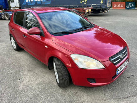 Киа Сид 2008 в Киеве на Automoto.ua Красный Киа Сид, объемом двигателя 1.59 л и пробегом 228 тыс. км за 5600 $, фото 1 на Automoto.ua