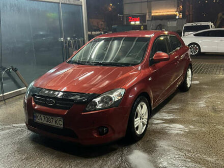 Червоний Кіа Сід, об'ємом двигуна 1.59 л та пробігом 130 тис. км за 5500 $, фото 1 на Automoto.ua