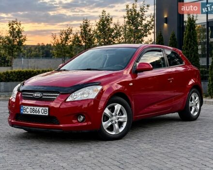 Червоний Кіа Сід, об'ємом двигуна 1.59 л та пробігом 152 тис. км за 5800 $, фото 1 на Automoto.ua
