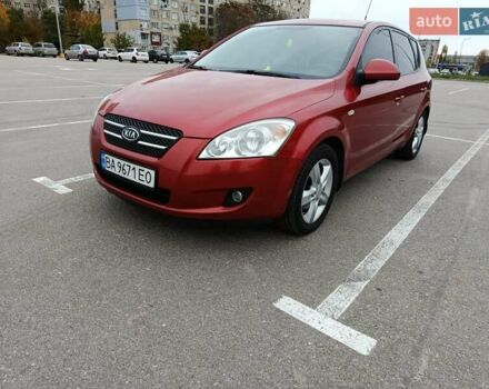 Киа Сид 2008 в Кропивницком (Кировограде) на Automoto.ua Красный Киа Сид, объемом двигателя 2 л и пробегом 208 тыс. км за 6500 $, фото 1 на Automoto.ua