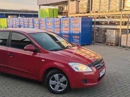 Червоний Кіа Сід, об'ємом двигуна 1.4 л та пробігом 198 тис. км за 4400 $, фото 1 на Automoto.ua