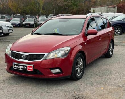 Красный Киа Сид, объемом двигателя 1.6 л и пробегом 267 тыс. км за 5740 $, фото 1 на Automoto.ua