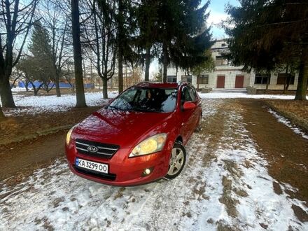 Киа Сид 2009 в Ромнах на Automoto.ua Красный Киа Сид, объемом двигателя 1.4 л и пробегом 214 тыс. км за 5500 $, фото 1 на Automoto.ua