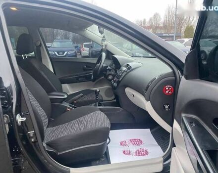 Киа Сид, объемом двигателя 1.6 л и пробегом 226 тыс. км за 5800 $, фото 12 на Automoto.ua