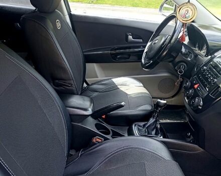 Киа Сид, объемом двигателя 1.4 л и пробегом 219 тыс. км за 5800 $, фото 12 на Automoto.ua