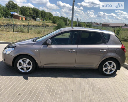 Киа Сид, объемом двигателя 1.6 л и пробегом 184 тыс. км за 6700 $, фото 19 на Automoto.ua