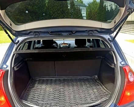 Киа Сид, объемом двигателя 1.4 л и пробегом 219 тыс. км за 5800 $, фото 6 на Automoto.ua