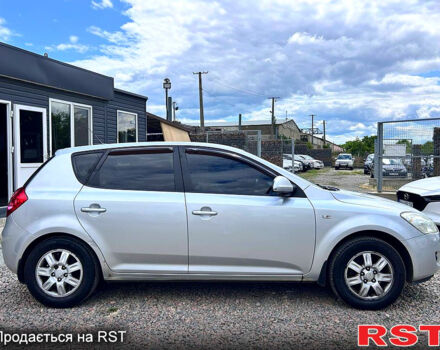 Киа Сид, объемом двигателя 2 л и пробегом 272 тыс. км за 6700 $, фото 7 на Automoto.ua