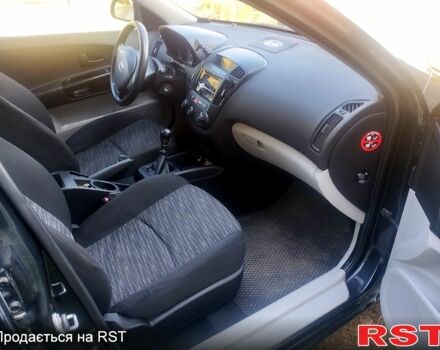 Киа Сид 2007 в Харькове на Automoto.ua Киа Сид, объемом двигателя 1.4 л и пробегом 204 тыс. км за 5400 $, фото 3 на Automoto.ua