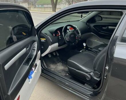 Киа Сид, объемом двигателя 1.4 л и пробегом 170 тыс. км за 5400 $, фото 19 на Automoto.ua