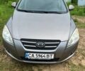 Киа Сид, объемом двигателя 1.6 л и пробегом 370 тыс. км за 4800 $, фото 1 на Automoto.ua