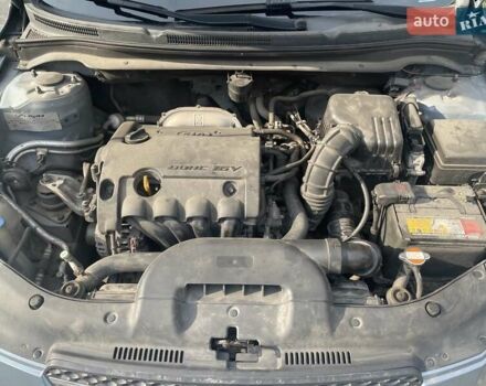 Киа Сид, объемом двигателя 1.6 л и пробегом 135 тыс. км за 5700 $, фото 8 на Automoto.ua