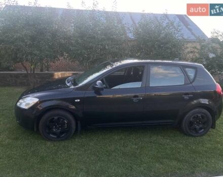 Киа Сид, объемом двигателя 1.6 л и пробегом 189 тыс. км за 5800 $, фото 4 на Automoto.ua