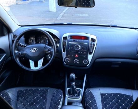 Киа Сид, объемом двигателя 16 л и пробегом 307 тыс. км за 5900 $, фото 9 на Automoto.ua