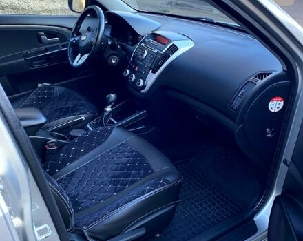 Киа Сид, объемом двигателя 16 л и пробегом 307 тыс. км за 5900 $, фото 8 на Automoto.ua