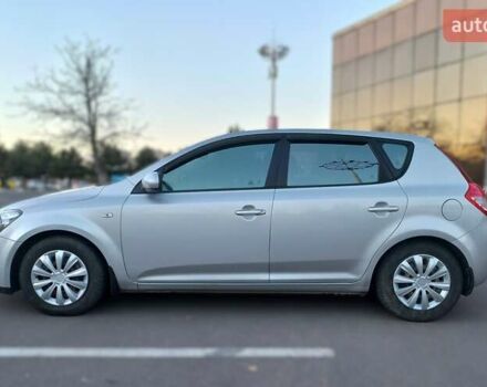 Киа Сид, объемом двигателя 1.59 л и пробегом 124 тыс. км за 6200 $, фото 1 на Automoto.ua