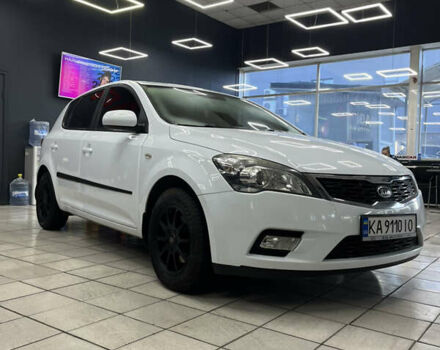 Киа Сид, объемом двигателя 1.58 л и пробегом 220 тыс. км за 6700 $, фото 2 на Automoto.ua