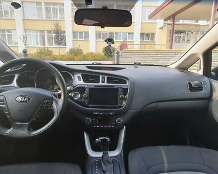 Киа Сид, объемом двигателя 1.59 л и пробегом 119 тыс. км за 10000 $, фото 21 на Automoto.ua